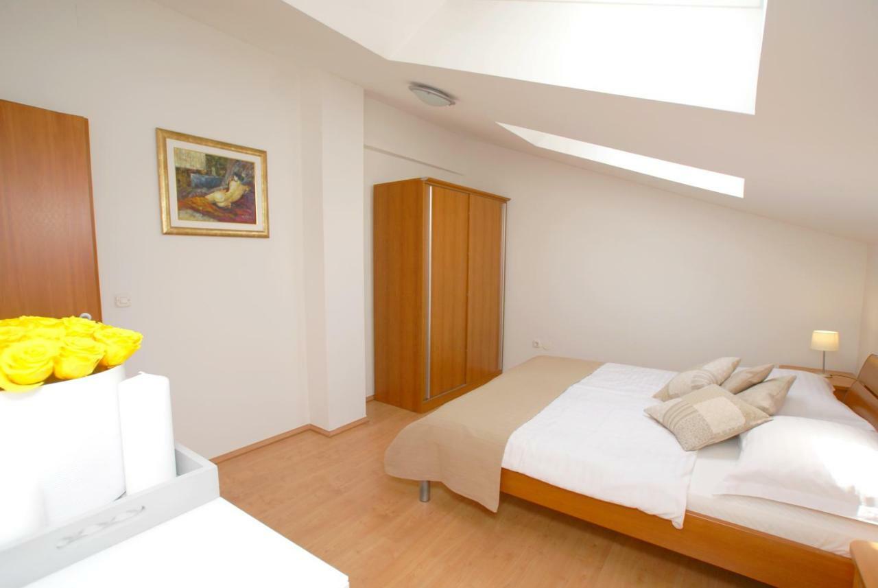 Apartments Buneta Novi Vinodolski Bagian luar foto